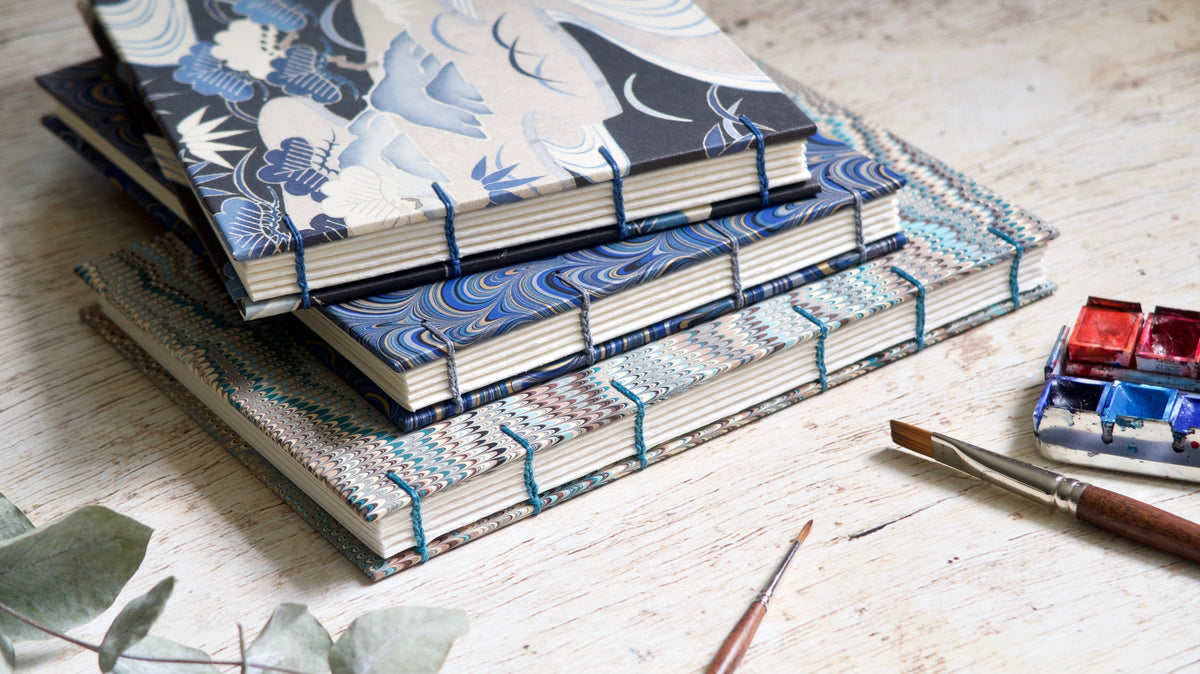 Collection de carnets d'aquarelle faits main en Bretagne