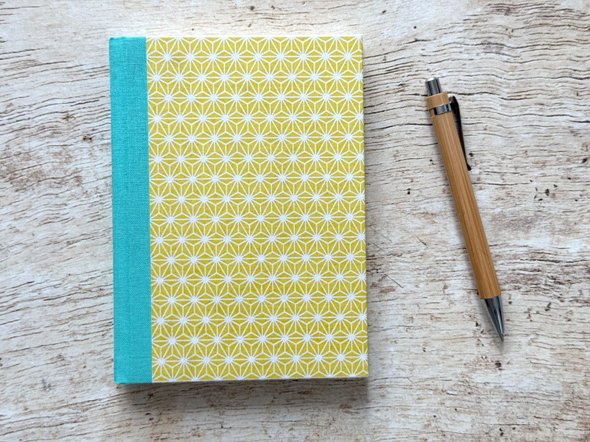 Carnet de notes format moyen fin, fait main, couverture au choix