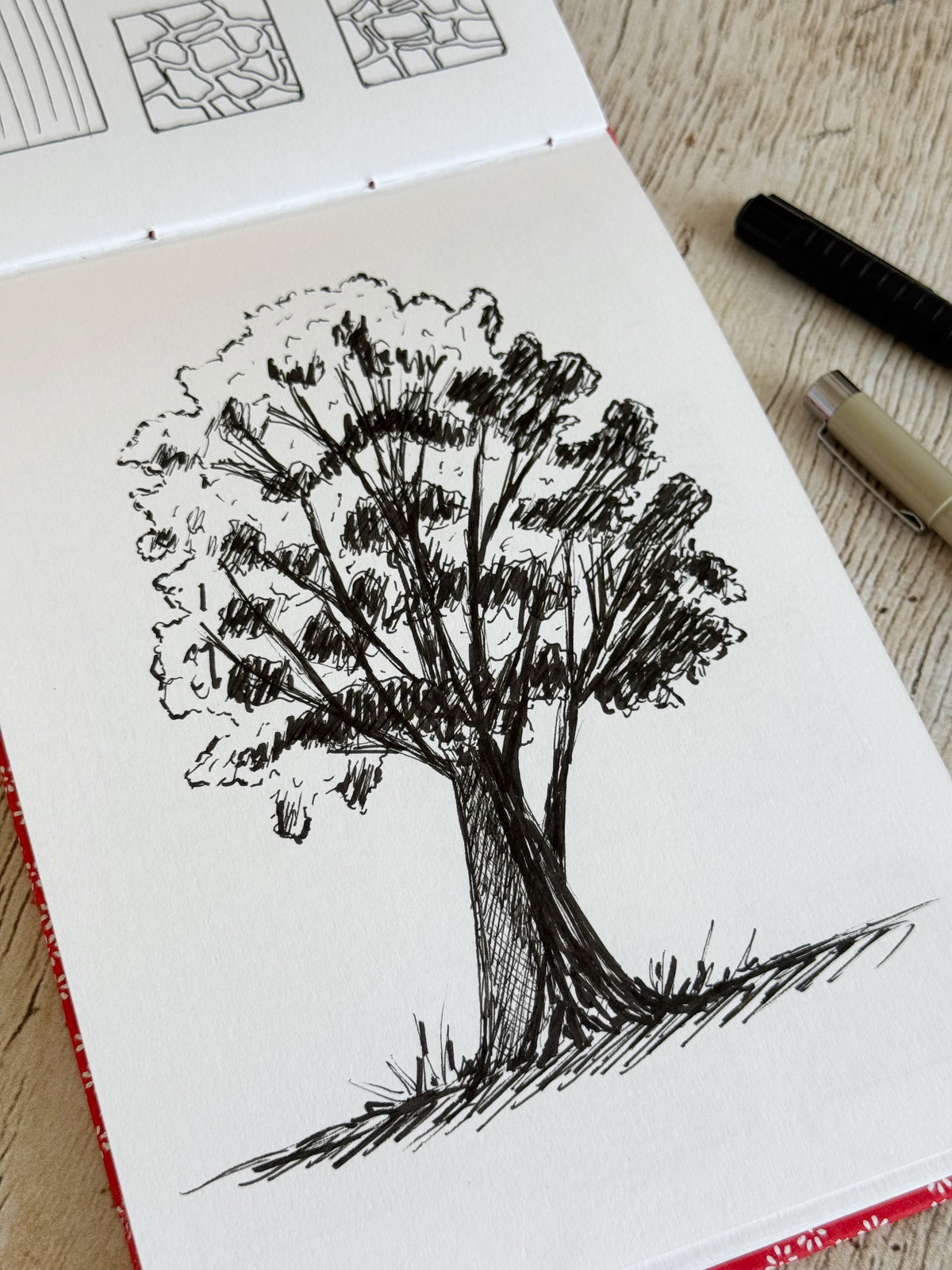 Carnet de croquis A5 paysage ou portrait - Reliure copte - Camélias moutarde