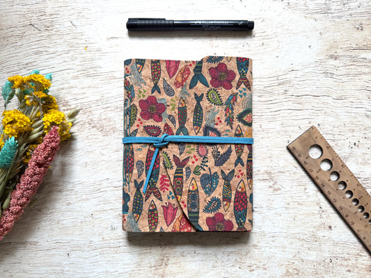 Carnet de notes fait main avec couverture en liège naturel souple Poissons