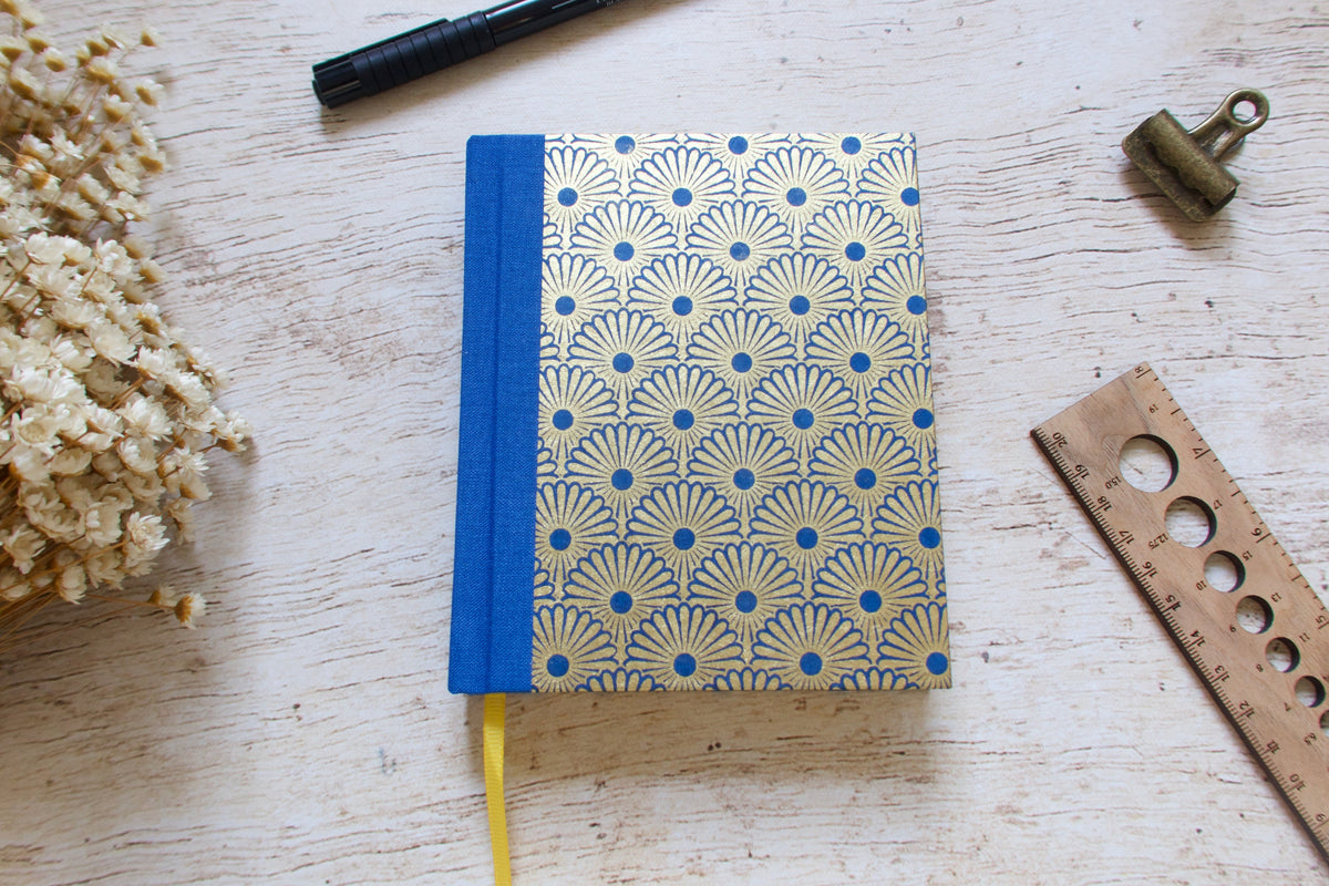 Journal de 3 ans Kahori bleu pour écrire quelques lignes par jour