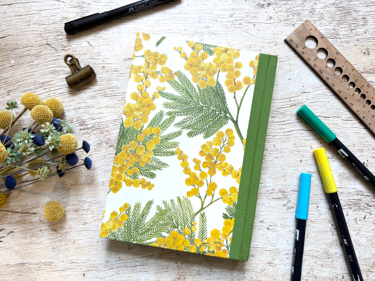 Bullet journal A5 fait main – carnet à points – Mimosa